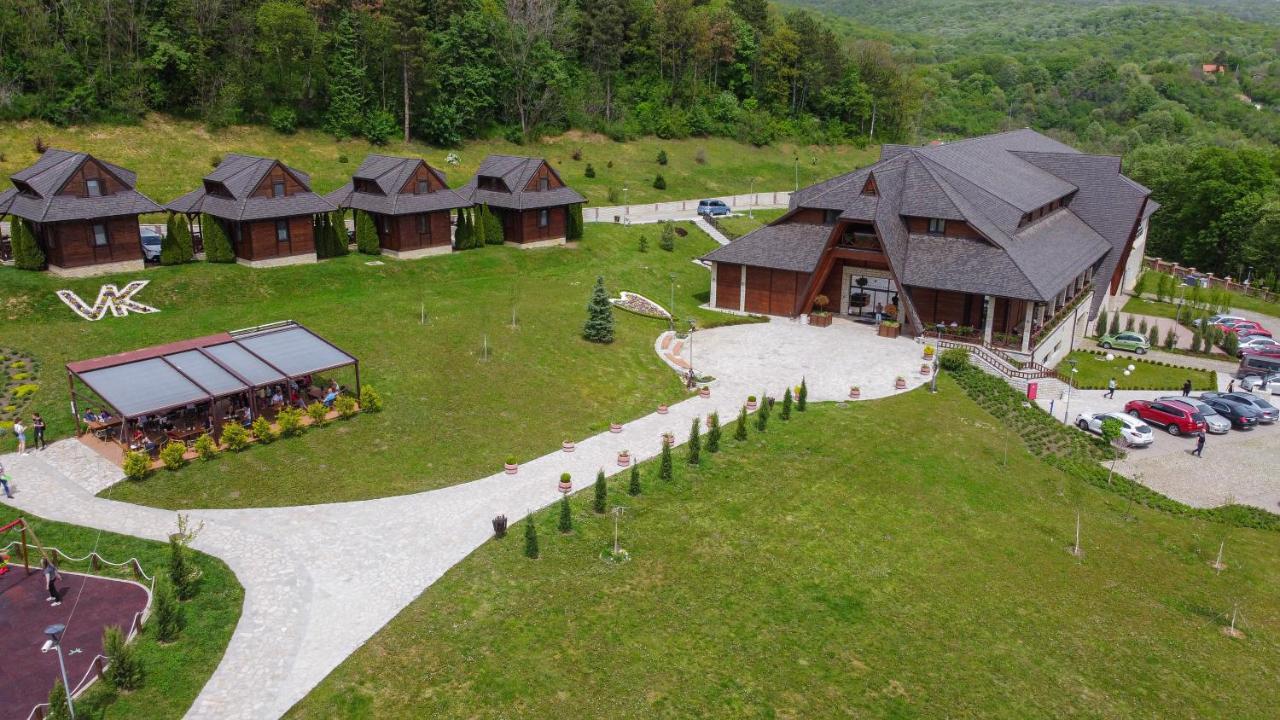 Etno Naselje Vrdnicka Kula Hotel Vrdnik Ngoại thất bức ảnh